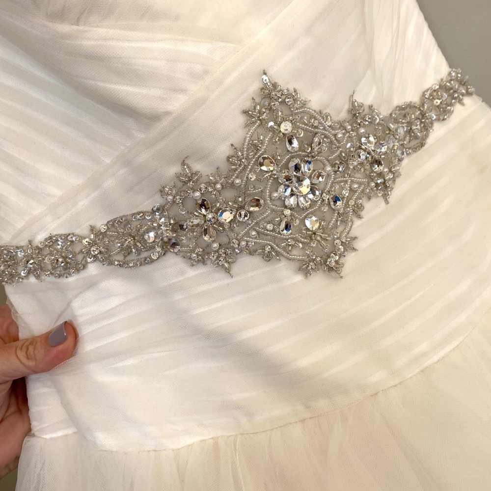 Oleg Cassini Couture Bridal Gown - Picture 9 of 13